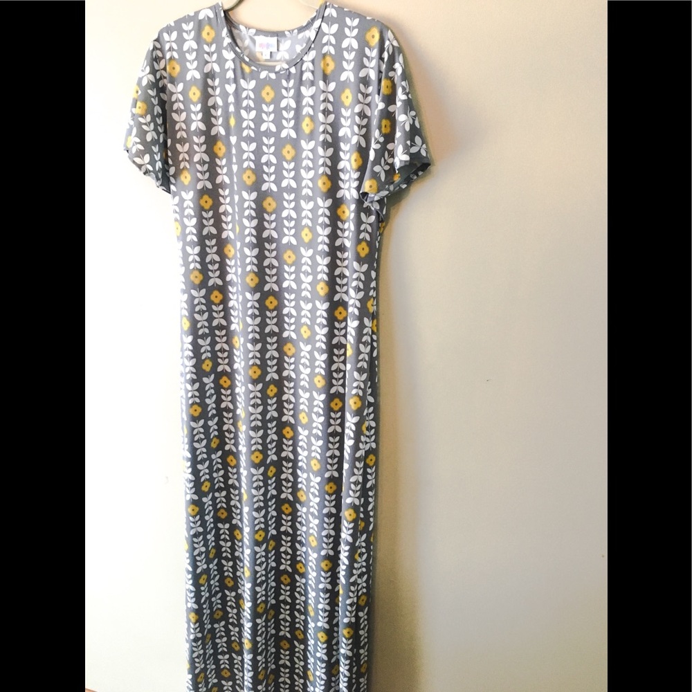 Large LuLaRoe Maria Dress! 💛
